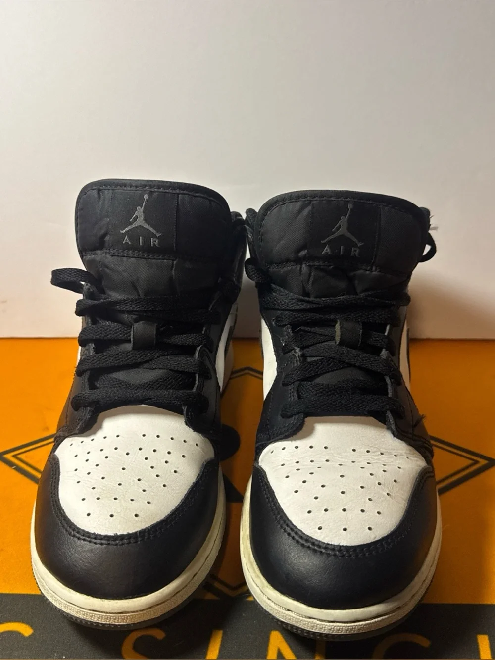 Nike Air Jordan 1 Mid Black Iron Grey White DQ8423-001 GS Size 7Y